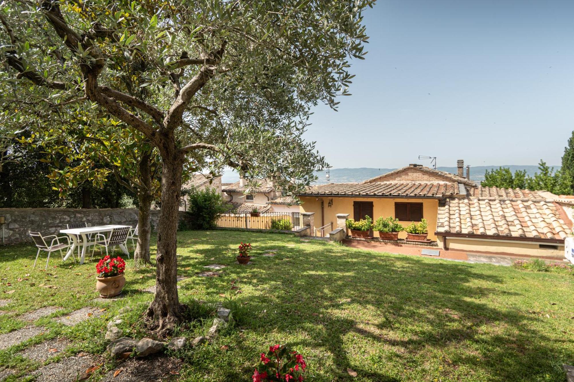 B&B Il Chiostro Assisi Exterior photo